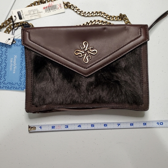 NWT SIMPLY VERA WANG Dark BROWN Faux Fur CROSSBODY BAG - Picture 8 of 8